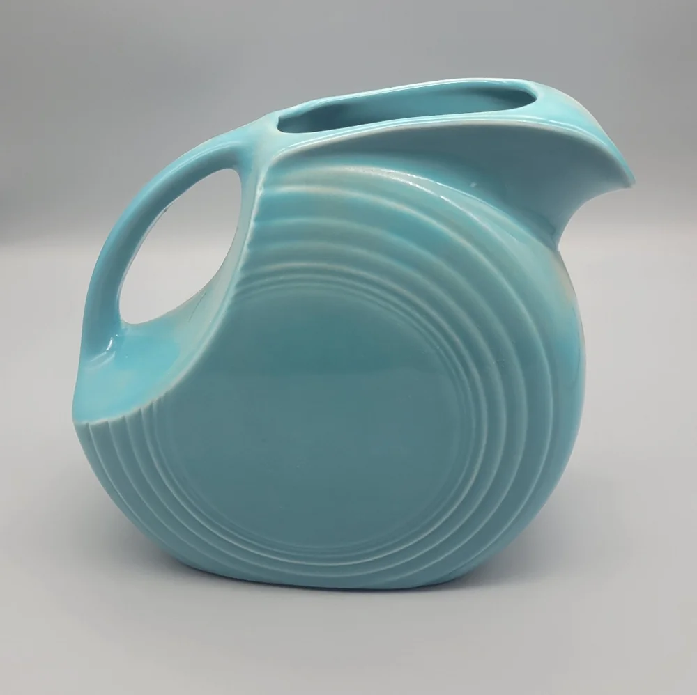 Vintage Homer Laughlin Fiesta Large Disc Water Pitcher - Picture 1 of 8